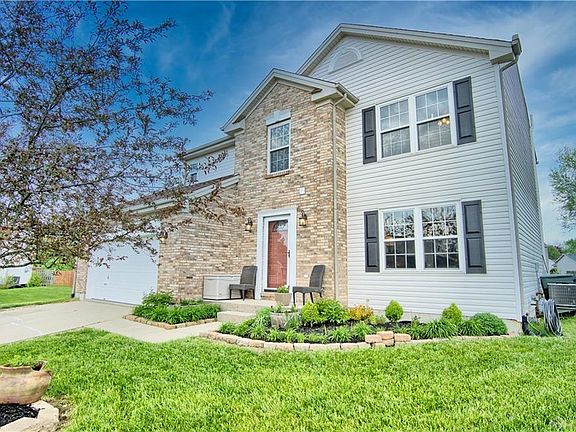 3rd image of 6401 Symmes Ln