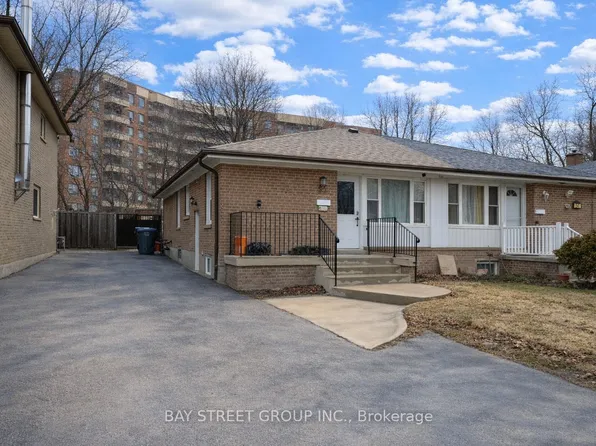 56 Corby Cres, Brampton, ON L6Y 1H1