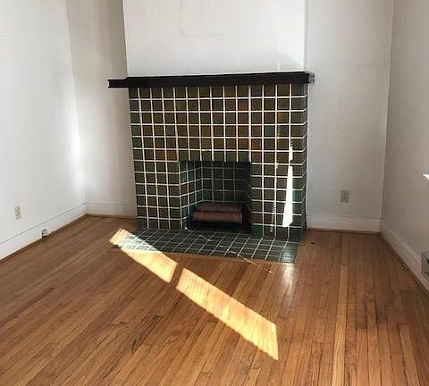 Fireplace / Living Room