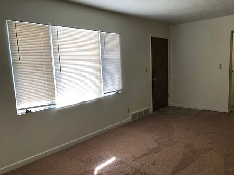 4900 Wilshire Blvd — Photo 10