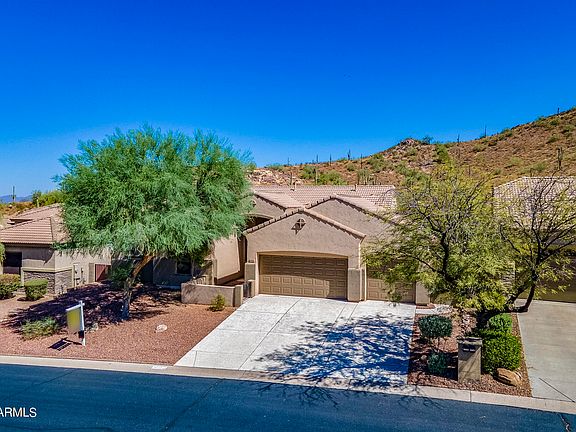 3rd image of 4759 S PRIMROSE Drive