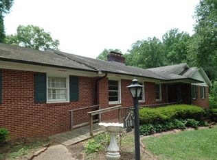 710 Forest Hill Dr, Shelby, NC 28150