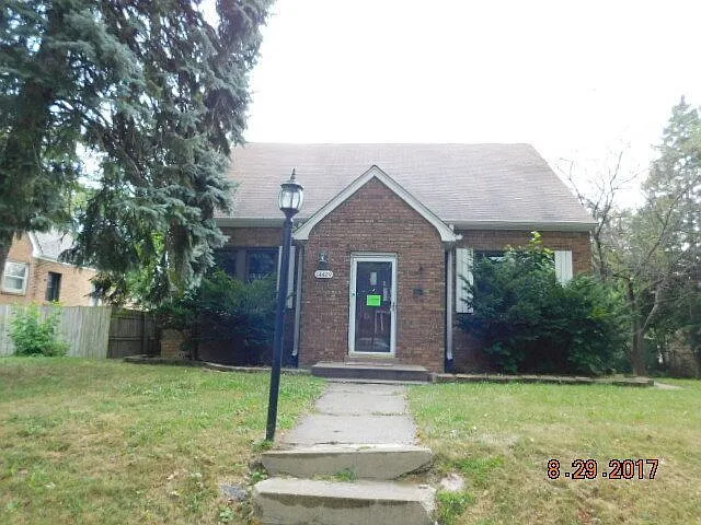 14429 S Michigan Ave photo 1