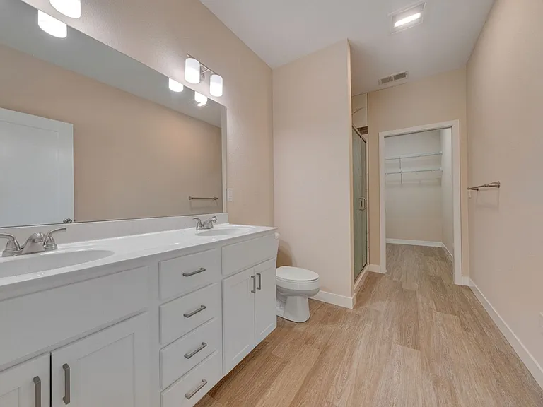 105 E Ensey St #A — Photo 19