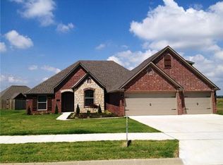 4501 SW Graystone St, Bentonville, AR 72712