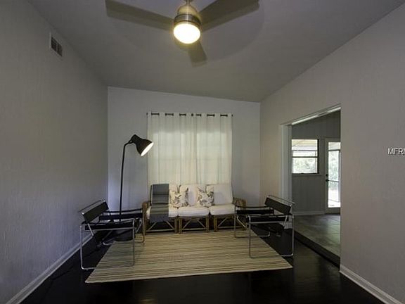2nd image of 1809 Paloma Ave