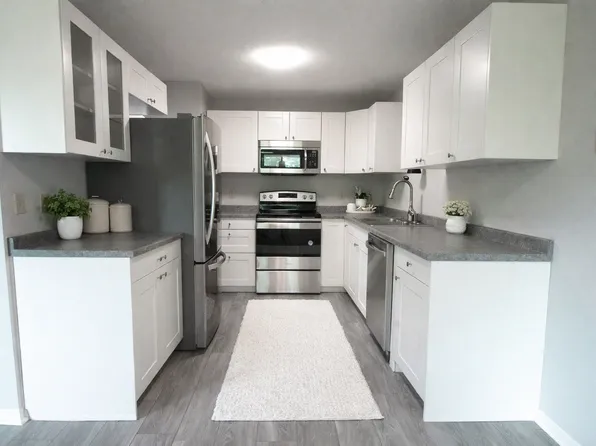 7501 Upper 167th St W, Lakeville, MN 55044