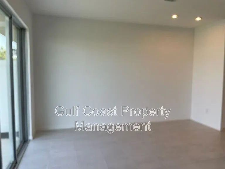 5776 Haven Ter — Photo 7