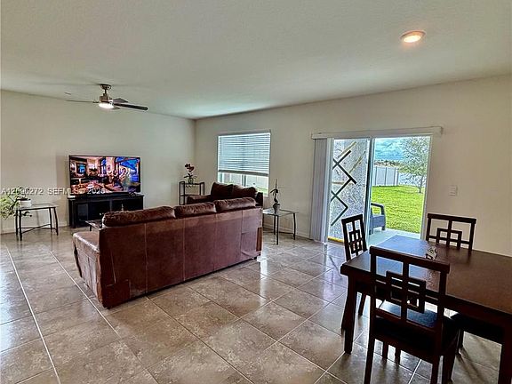 5th image of 3408 Trinity Cir