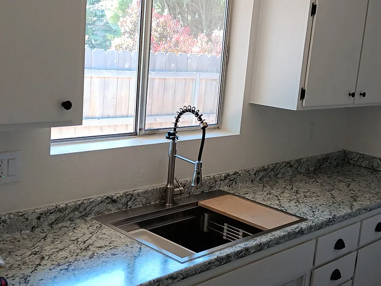325 Collier Way — Photo 6