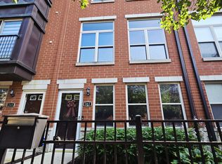 357 E Eastgate Pl, Chicago, IL 60616