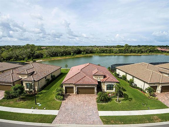 3rd image of 13603 Vancanza Dr