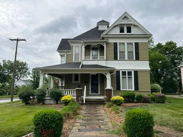 344 E Arrow St, Marshall, MO 65340