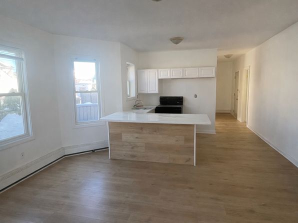 300-302 Public St #1