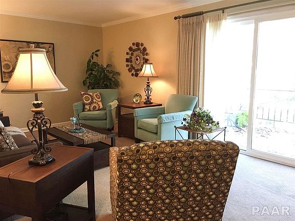 4th image of 820 W Loire Ct APT 211F