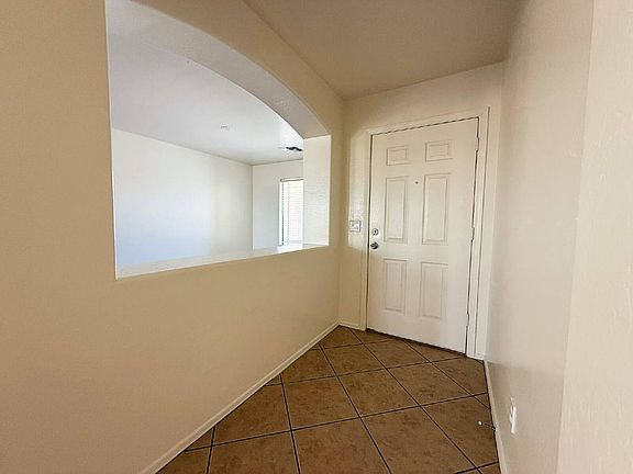 3rd image of 60 S 238th Ln