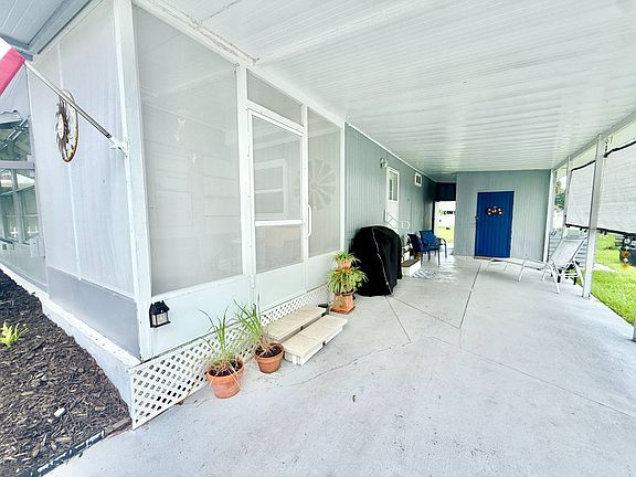 3rd image of 5653 Newman Dr