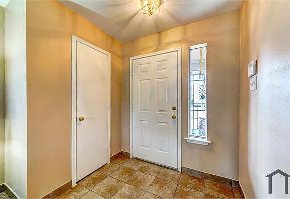 5th image of 7334 Parkland Manor Dr