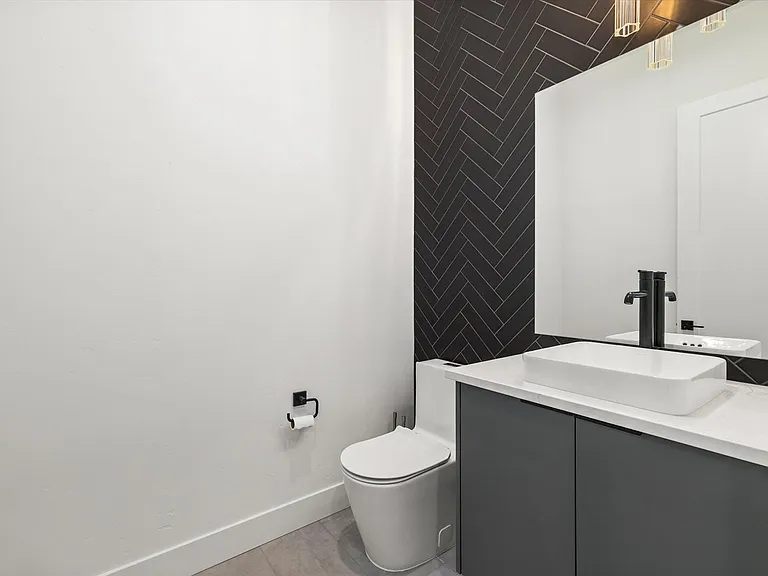 7786 W Diamond Lake Dr — Photo 50