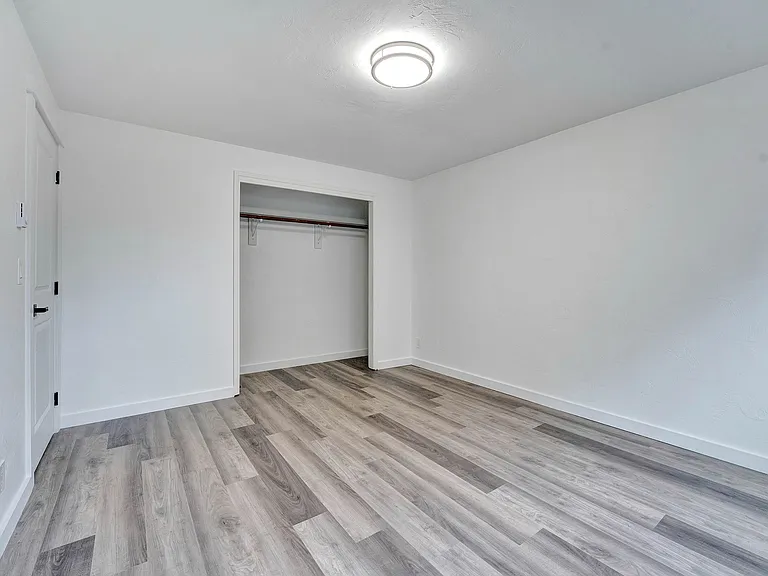 383 N Cedar St — Photo 19
