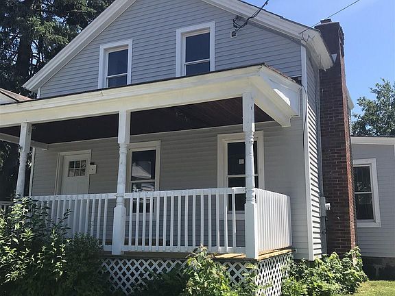 2nd image of 31 Grand St
