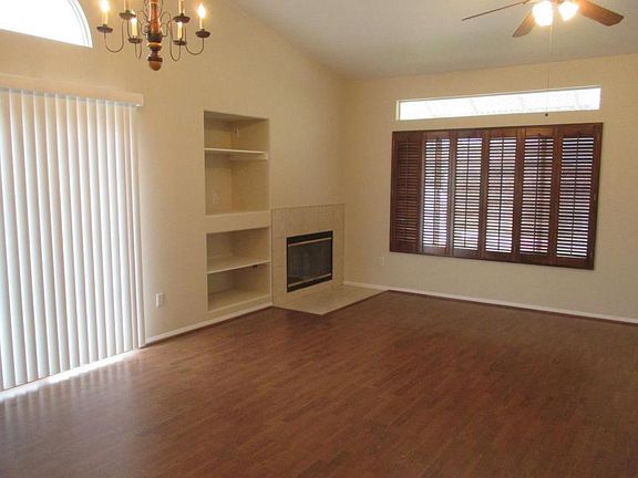 4th image of 3743 W Menlo Ave
