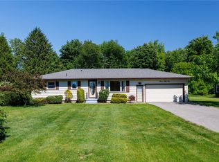 1254 Shoecraft Rd, Webster, NY 14580