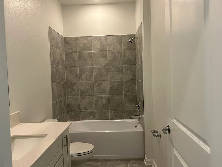 Main level full bathroom