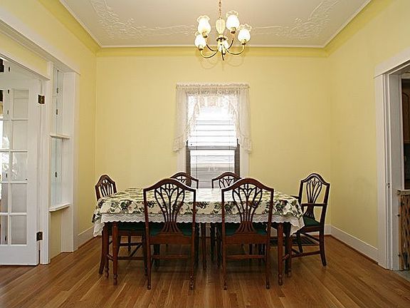 Formal diningroom