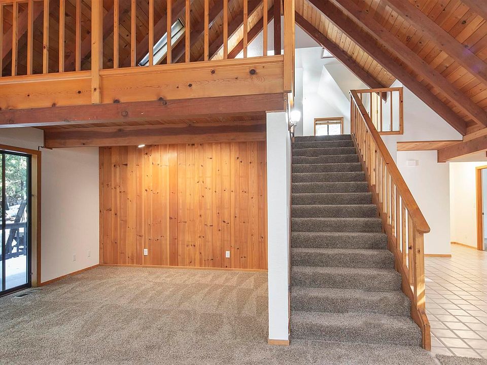 1st image of 23158 Oakview Dr