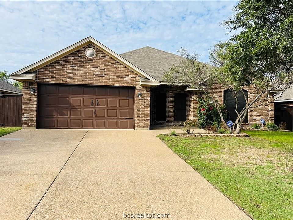 1st image of 907 Ladove Dr