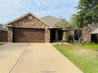 907 Ladove Dr, College Station, TX 77845