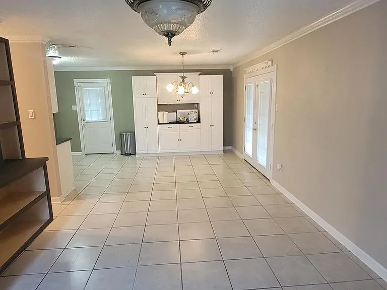 1308 Green Ave — Photo 4