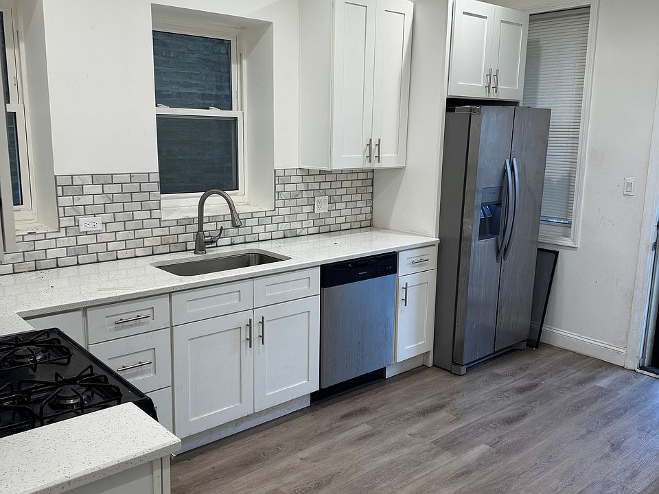 1st image of 6141 S Eberhart Ave #1
