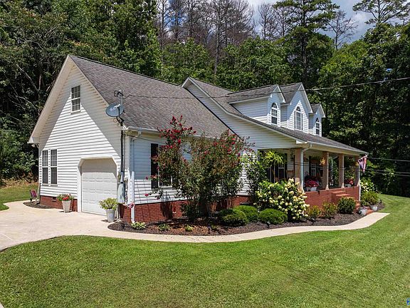 3rd image of 116 Woodhaven Dr