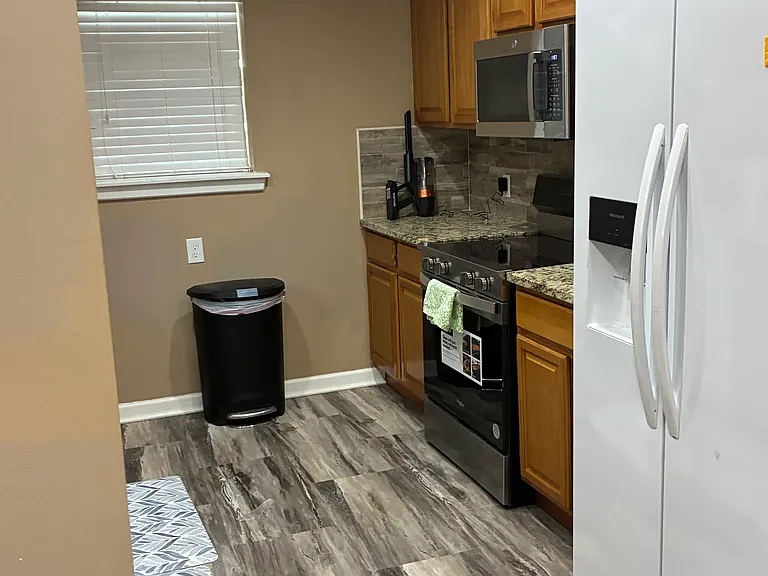 1203 Carol Dr — Photo 18