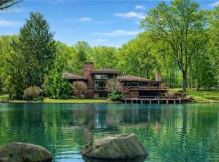 3323 Bremerton Rd, Pepper Pike, OH 44124