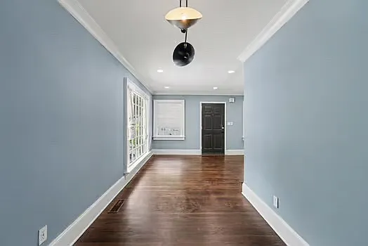 801 Piedmont Way NE — Photo 9
