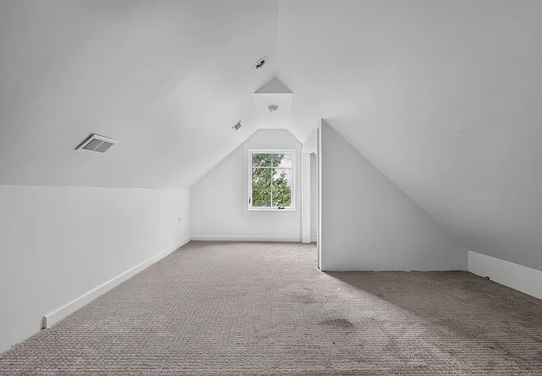7818 Leland Rd — Photo 21