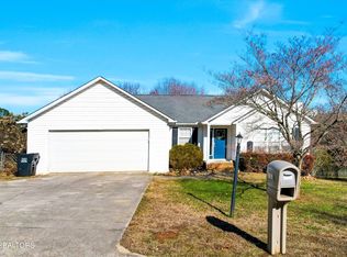 1604 Cavet Dr, Maryville, TN 37803