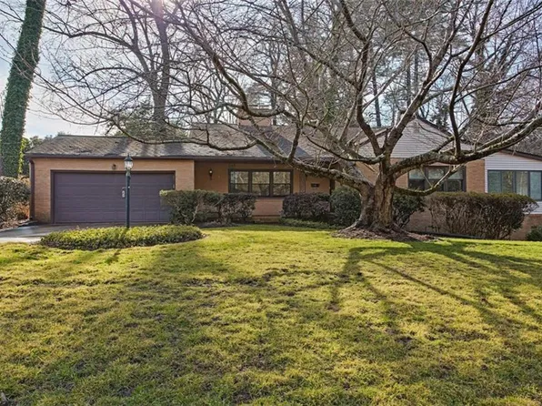 5 Crestmont Pl, Newport News, VA 23606