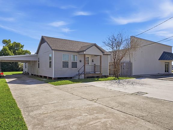 3rd image of 237 Lucille St