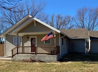 801 S 35th St, Parsons, KS 67357