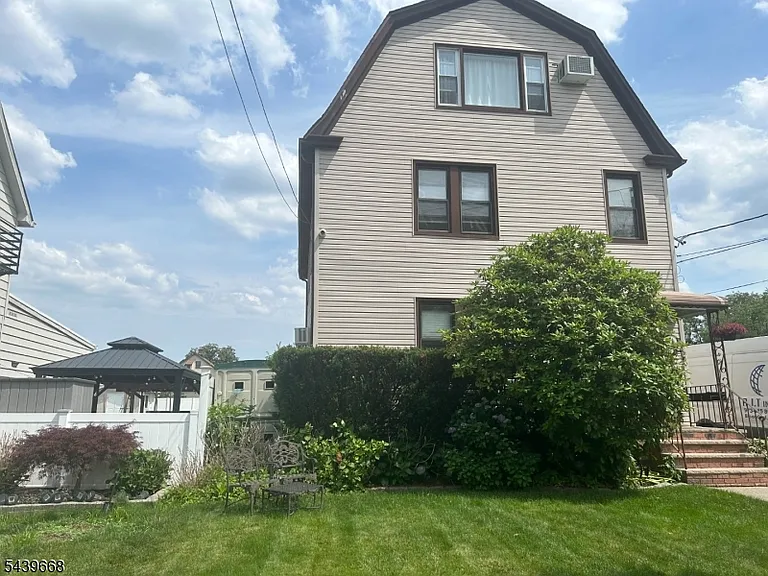 73 Lakewood Ter — Photo 19