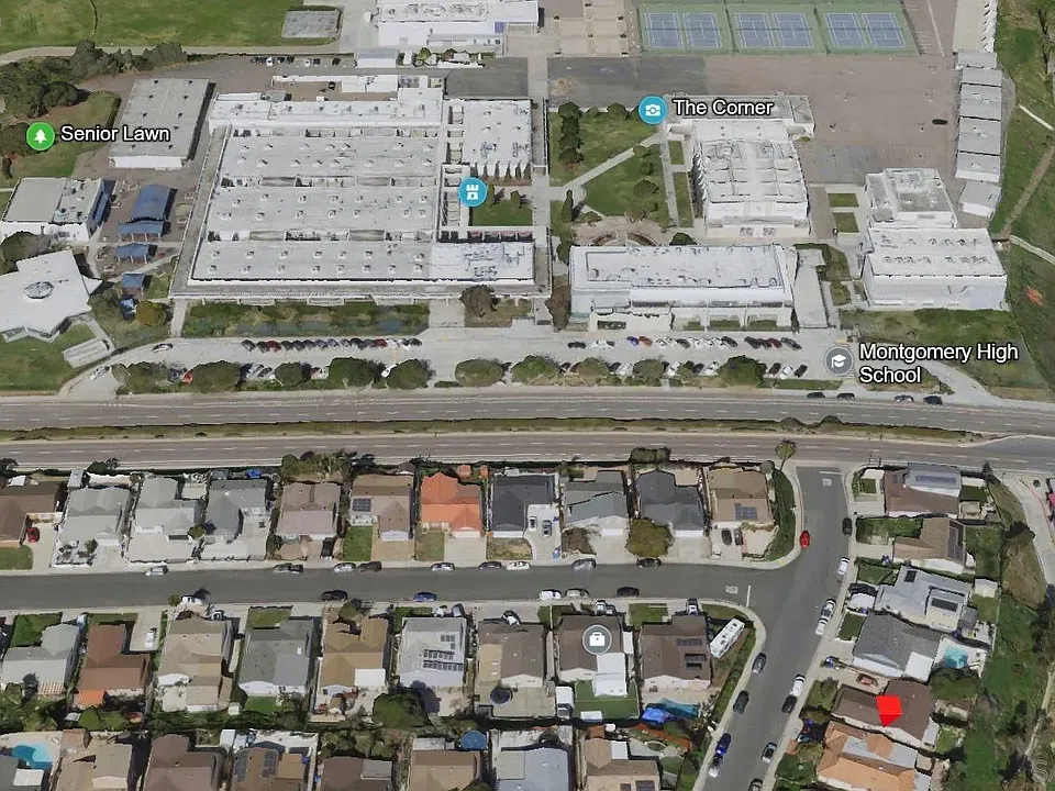 745 Reef Dr