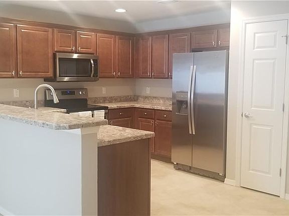 5th image of 7215 Merlot Sienna Ave