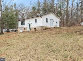1178 S Middle Rd, Timberville, VA 22853