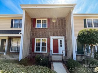 1022 Surry Ln, Gastonia, NC