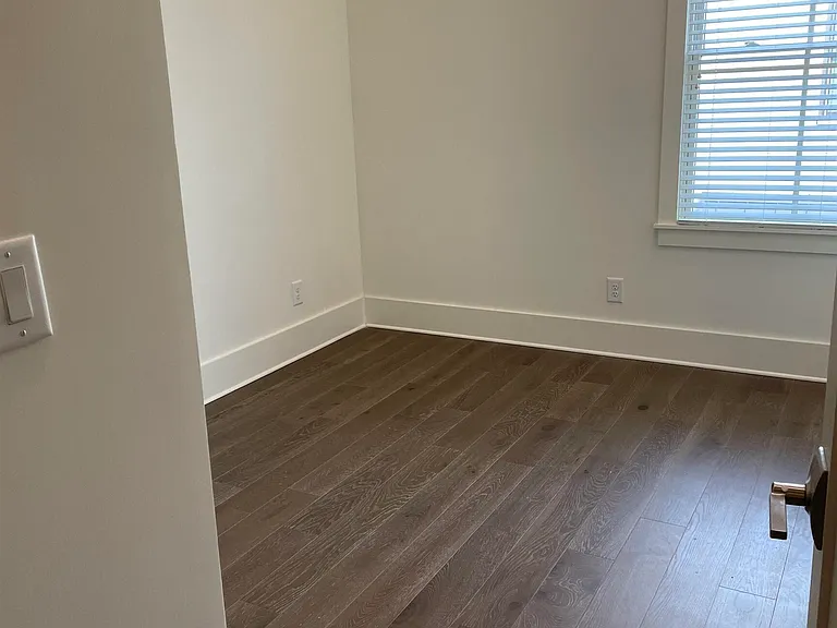 460 Heatherden Ave — Photo 24
