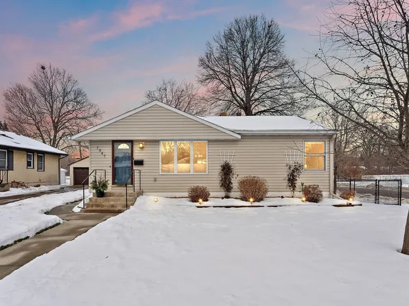 1947 Field Ave, Saint Paul, MN 55116
